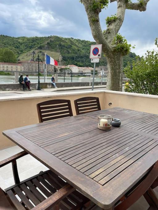 Вилла La Batellerie, Vue Sur Rhone Тен-л'Эрмитаж Экстерьер фото